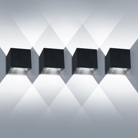Apliques Paquete 4 apliques interior/exterior ángulo haz ajustable, luz blanca fría 6000 K, color negro, resistentes IP65 [Clase energética F] (1/4)
