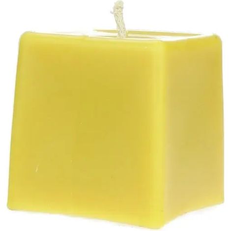 Candela cubica in cera d'api al 100%.