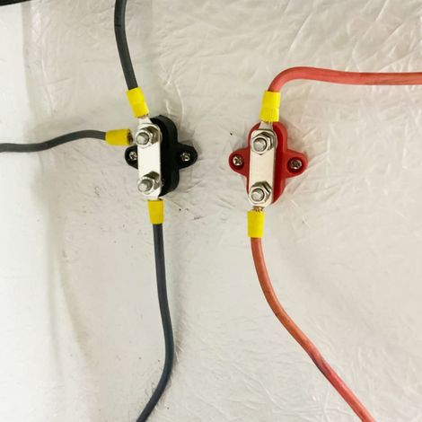 Poteau de jonction de batterie à deux goujons 5/16", Ampper 2 goujons M8 Barre de bus, de bloc de jonction d'alimentation et de mise à la terre, paquet de 2 (rouge et noir) (1/4)