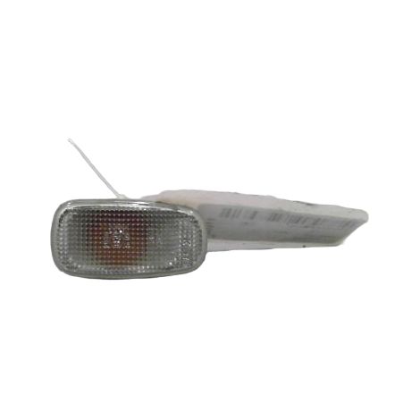 [PRODUIT D'OCCASION] Repetiteur Aile Gauche TOYOTA Prius ♻️ Ref Oe. 8173153011 - Garantie à vie (1/3)