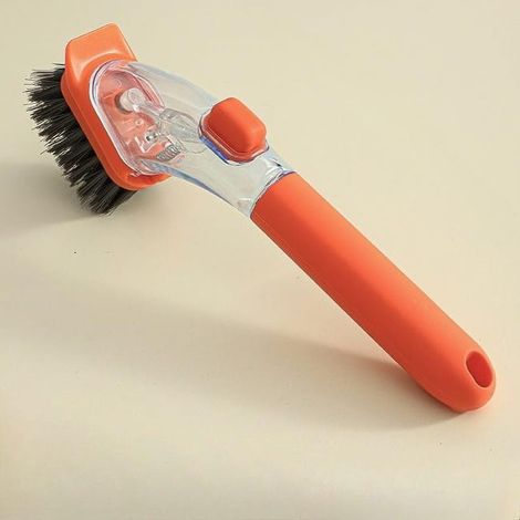 Brosse à vaisselle avec distributeur de savon (avec manche) - Brosse de nettoyage de cuisine (orange) (1/5)