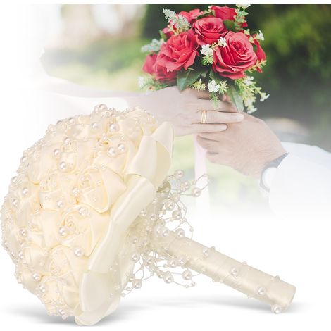Bouquet de mariée délicat orné de perles artificielles en cristal et de fleurs décoratives de mariage (1/5)