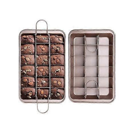 Backmeisterwerk: Antihaft-Brownieform mit herausnehmbaren Trennwänden. Backen wie ein Profi dank des hochwertigen Kohlenstoffstahls, der für gleichmäßige Hitzeverteilung sorgt. (1/5)