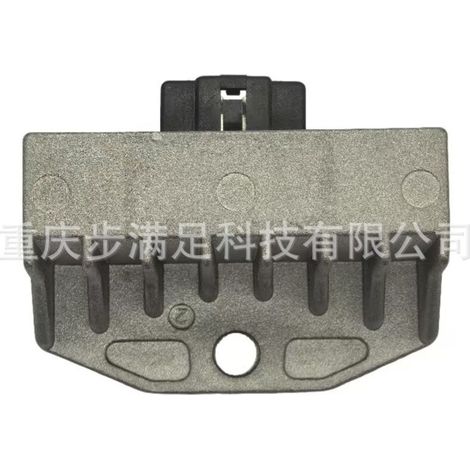 Compatible avec la bobine d'allumage Kohler EFI RFI/EMC 2551904-S et le jeu de bougies S-BKR6ES. (1/2)