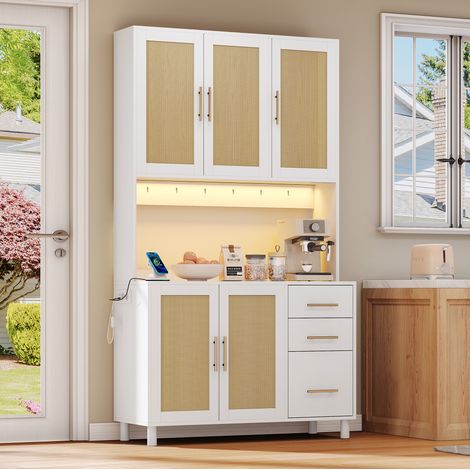 Credenza da cucina in MDF bianco con inserti effetto rattan, LED controllabile via app, 3 cassetti e prese integrate (1/5)