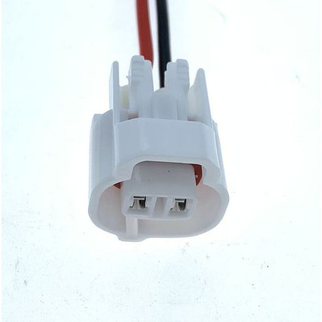 La référence 90075-60004 convient aux douilles et prises d'ampoules de feux de stationnement et de feux de jour des Toyota Vios et Corolla (prise simple).