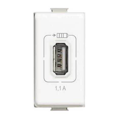 Am5285C1 Enchufe Cargador USB 1M Color Blanco Mate