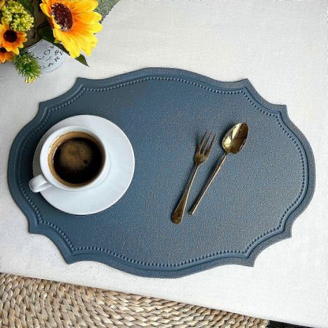 2025 1PCS Set de table en similicuir noir et vert pour cuisine et salle à manger (1/5)