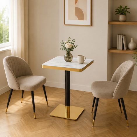 Table de salle à manger carrée avec plateau résistant aux UV, finition effet marbre et structure métallique moderne. (1/4)