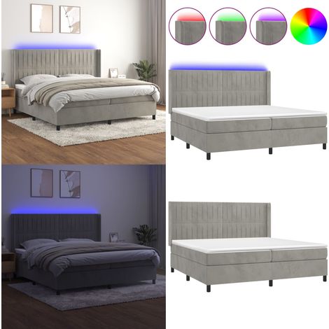 Sommier à lattes de lit matelas et LED Gris clair 200x200 cm - Lit Plateforme - Lit Capitonné - Lit Design - Lit Velours - Lit Avec Rangement - Home & Living (1/5)