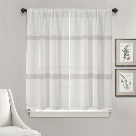 Homemaison – Paire de voilages droits 90x160 cm – Rayures en macramé ajouré – 100% polyester – Prêts à poser – Lavable en machine à 30° (1/2)