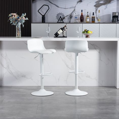 Lot de 2 tabourets de bar pivotants modernes réglables, dossier en plastique et siège en similicuir, vérin à gaz pour le réglage de la hauteur, base en métal avec repose-pieds, pour comptoir de cuisin
