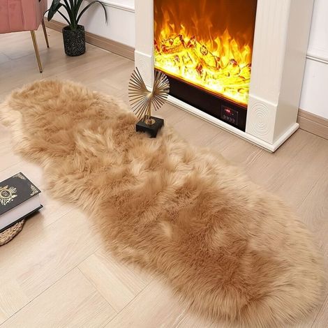 Tapis en peau de mouton synthétique - Marron clair - 60 x 160 cm - Moelleux - Décoration salon - Pour chaises, canapé, chambre à coucher, chambre d'enfant (1/4)