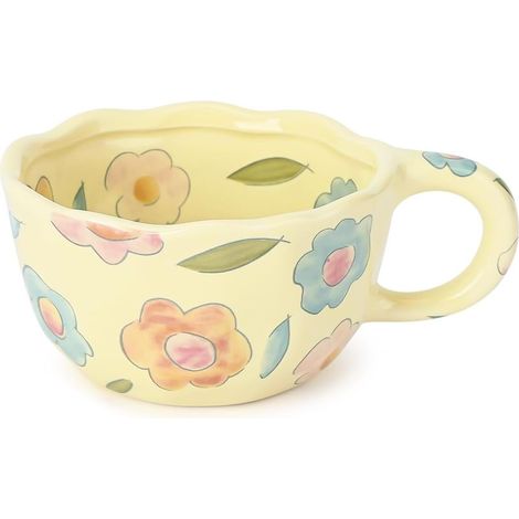 Cette magnifique tasse en céramique présente un motif floral et a une contenance de 250 ml, idéale pour servir des lattes, du thé ou du lait. (1/4)