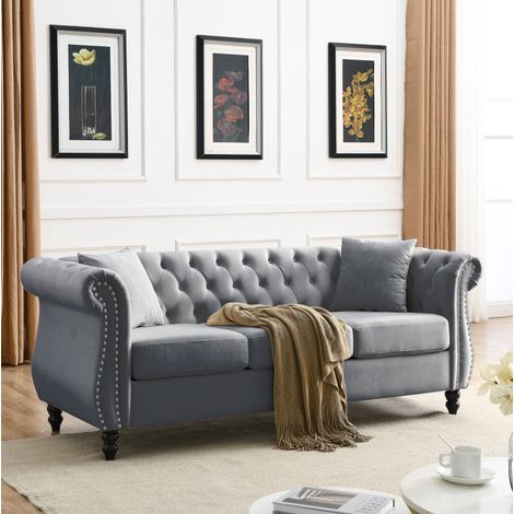 MODFU – Sofá Chesterfield de 2 plazas de terciopelo con capitoné, clavos decorativos y reposabrazos curvos, asiento de espuma y muelles, patas de madera de hevea – Gris (1/5)