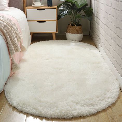 Tapis chambre bébé ovale 50x120 cm shaggy crème antidérapant lavable machine hyper doux décoration nursery cosy cocon évolutif (1/4)