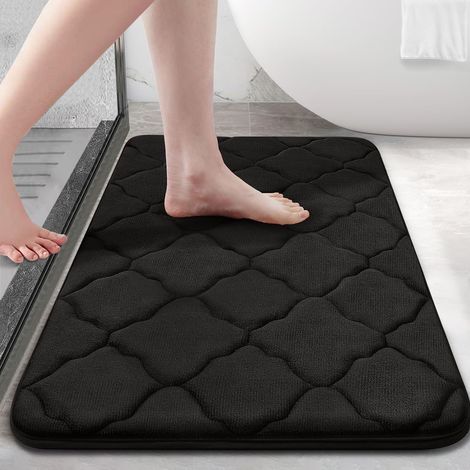 Tapis de bain en mousse à mémoire de forme 30 x 20 pouces, ultra doux, antidérapant et absorbant, lavable en machine, confortable pour le sol de la salle de bain, la baignoire et la douche, noir (1/5)