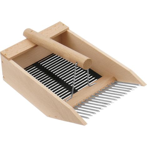 CUEILLETTE EN BOIS POUR BAIES ET BLEUETS AVEC PEIGNE EN FER -248002