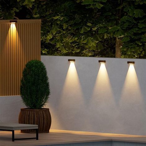 Set of 4 wireless solar wall lights, waterproof outdoor lighting, dusk-to-dawn outdoor spotlights, 3 LED lights (1/4)