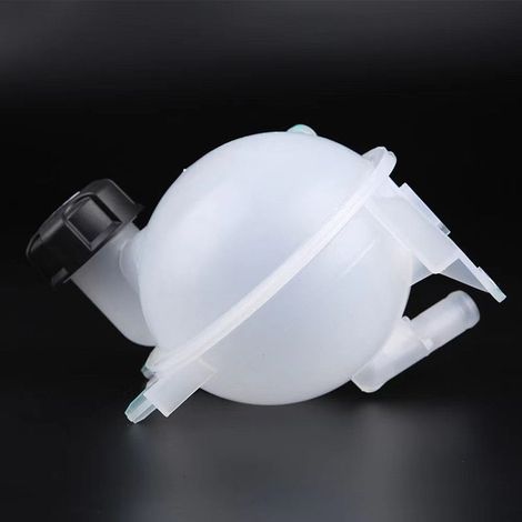 Le modèle 1323A3 est compatible avec les moteurs Peugeot 307, 308, 408, Citroën C4, Sega et C5. Il s'agit d'un vase d'expansion auxiliaire en plastique servant à stocker le liquide de refroidissement (1/4)