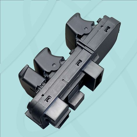 Reference number 10836136 applies to electric window regulator switches for the MG5 and for Roewe RX3 models of the 2021, 2022 and 2023 model years. (1/3)