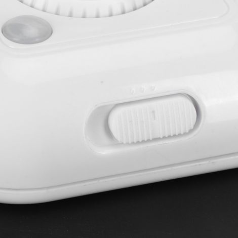Dreistufig verstellbare LED-Nachttischlampe mit PIR-Infrarot-Bewegungsmelder und integriertem Nachtlicht (1/5)