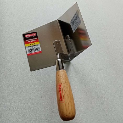 Benman cazzuola di acciaio inox per angoli interni manico legno (1/5)
