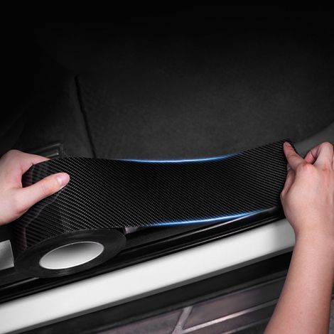 Bandes de protection de seuil de porte en fibre de carbone 5D, plaques anti-rayures auto-adhésives pour bas de caisse, kit de 4 protections de marchepied, film adhésif résistant. (1/5)