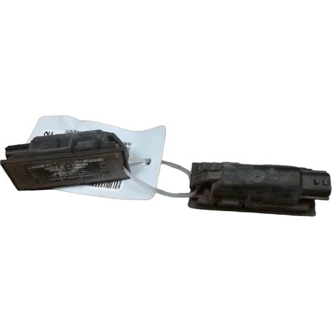 Eclaireur Plaque De Police RENAULT Megane III 2008- [PRODUIT D'OCCASION]♻️8200480127 (1/2)