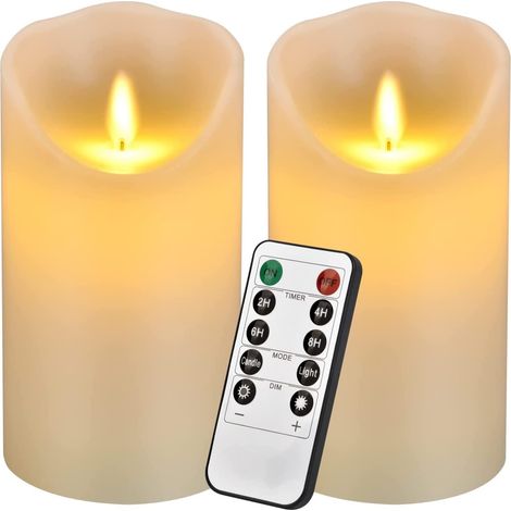 Kit di candele senza fiamma, 15 cm, comprensivo di 2 candele a colonna color avorio antigoccia, telecomando a 10 tasti e timer 24 ore. Funziona con 2 batterie AA per oltre 400 ore di autonomia (batter