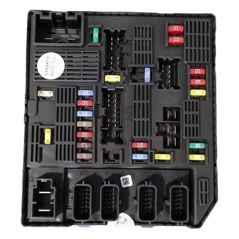 [PRODUIT D'OCCASION] Boite A Fusibles RENAULT Megane ♻️ Ref Oe. 284b69009r - Garantie à vie (1/3)