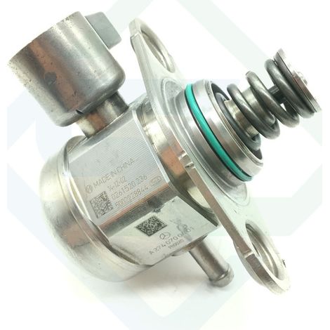 The A2740700501 high-pressure fuel pump is suitable for Mercedes-Benz W204, W205 and W212. (1/4)
