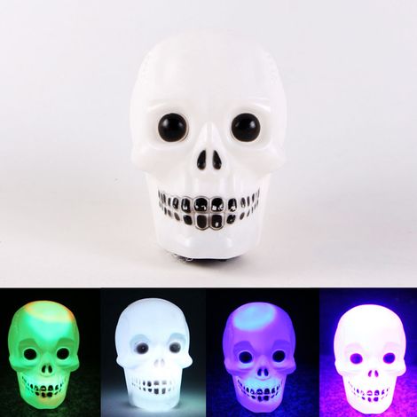 4-farbig blinkende Halloween-Totenkopflichter, Geister und Skelette, batteriebetrieben, für eine gruselige und dekorative Atmosphäre auf einer Halloween-Party oder in einer Bar. (1/2)