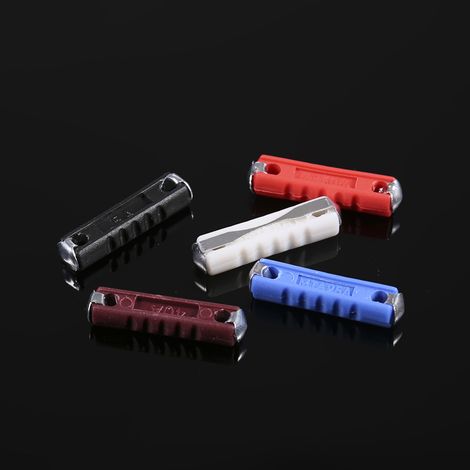 Jeu de 200 fusibles voiture tailles variées, assortiment auto avec boîte, type standard et mini, remplacement rapide. (1/5)