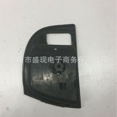 Suitable for Hyundai Santa Fe front door latch frame and front door handle housing 826212B000 82621-2B000 (1/4)