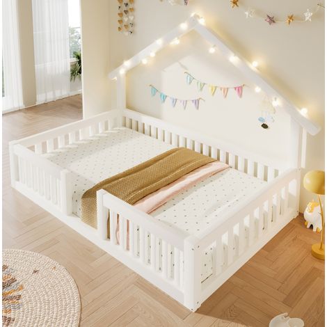 Cama infantil tipo casita 90 x 200 cm con barrera de seguridad, madera blanca HAVRYA (1/5)