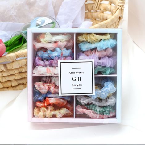 Set de 20 coleteros y gomas para el pelo, accesorios para mujeres y niñas, presentados en una caja de regalo. Ideal para la temporada navideña.