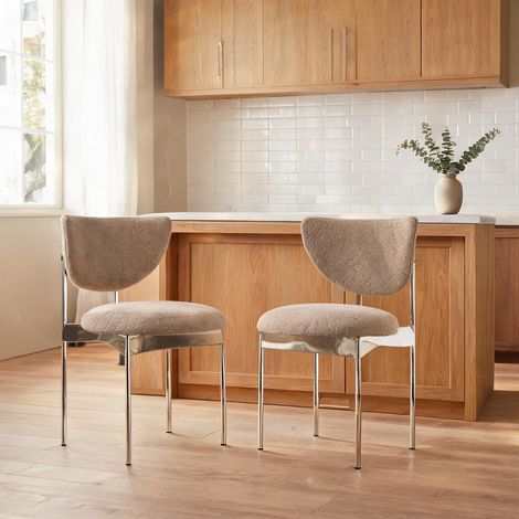 Duo de chaises scandinaves avec assise lin beige et piètement (1/5)
