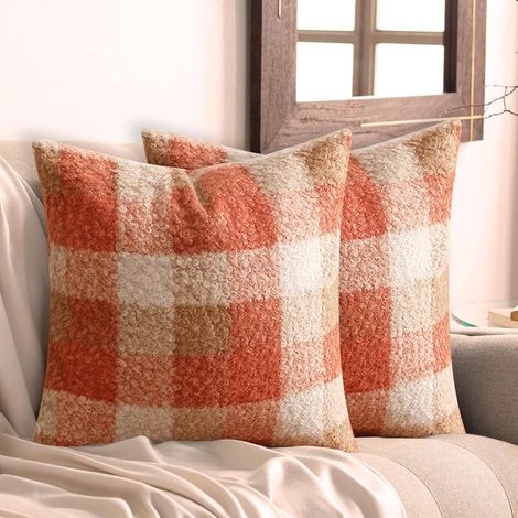 CCYKXA 2er-Set Herbstkissenbezüge – 45 x 45 cm – Orange-kariertes Muster – Halloween-Dekoration – Handgefertigte Kissen mit 3D-Blumeneffekt – Plüsch (1/5)
