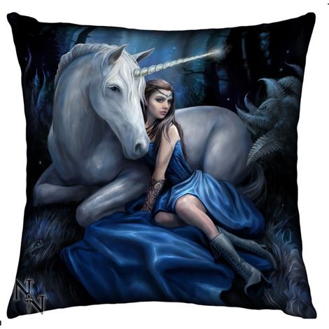 Coussin lune bleue et licorne 42 cm (1/2)