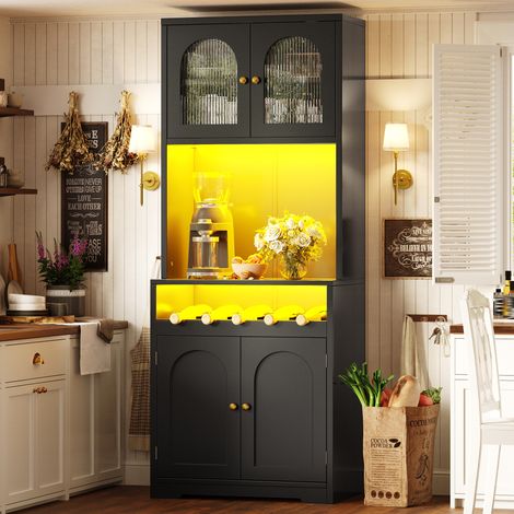 Buffet haut de 180 cm noir avec éclairage LED RGB contrôlable par application, portes vitrées incurvées, casier à vin, dispositif anti-basculement et étagères réglables. (1/5)