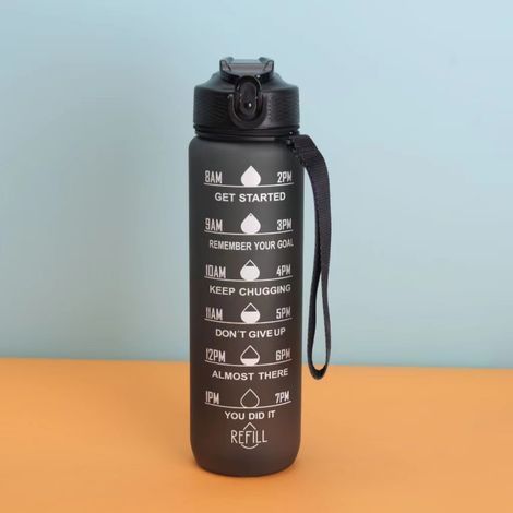 950-ml-Wasserflasche (32 oz) mit praktischer Zeitanzeige, Strohhalm, geringem Gewicht, auslaufsicherem Klappverschluss, der in einem Getränkehalter im Auto befestigt werden kann. (1/5)