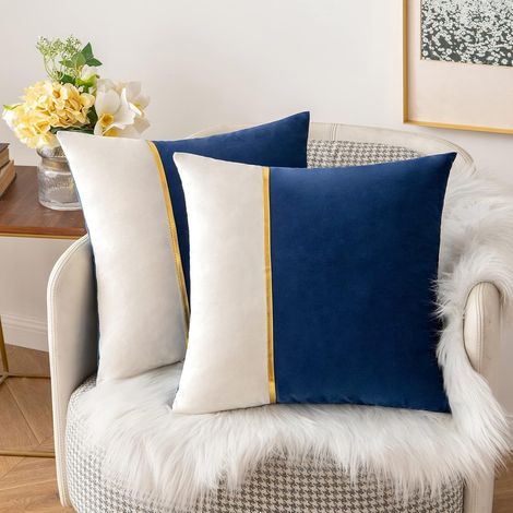 Un paquet de 2 taies d'oreiller décoratives en velours, taies d'oreiller carrées en cuir doré, souples et solides, housses de coussin de canapé 18 X 18 pouces bleu profond (1/5)