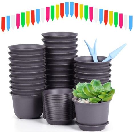 Pot de Plante Ronds avec Soucoupe 9 cm, 28 Pcs Pots de Jardinière et 50xÉtiquettes + 2xOutil, Petit Pot de Fleurs Conteneur de Plantes Pot de Semis Ronds Jardinage pour Interieur, Exterieur (1/4)