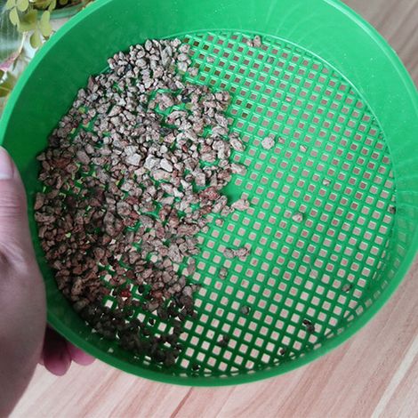 Tamiz eléctrico de plástico para tierra de jardín, compost, tierra y arena: tamiz ligero y portátil para clasificar compost y tierra de jardín. (1/5)