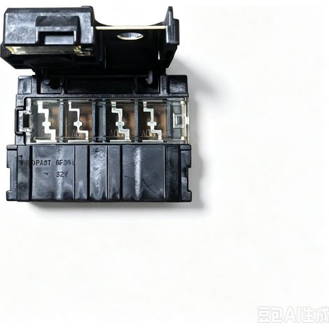 Der Sicherungskastensockel 24380-JA00A ist für Nissan 250A geeignet. (1/4)