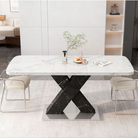 Table à manger rectangulaire moderne et extensible — Plateau imprimé effet marbre blanc, pieds en MDF noir en forme de X avec base métallique.
