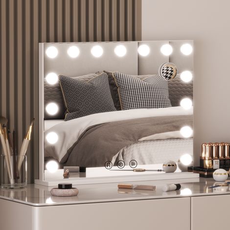 Specchio da terra con illuminazione a LED – 58 x 46 x 10 cm – 15 lampadine dimmerabili – 3 tonalità di luce regolabili – Specchio con lente d’ingrandimento 10x – Porta USB/Type-C – Antiappannamento (1/5)