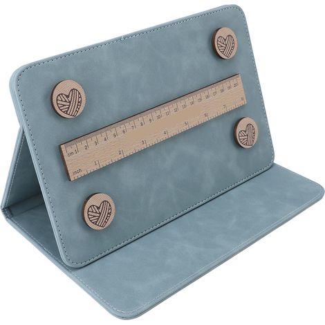 Supporto pieghevole blu per schemi e accessori per lavori a maglia. (1/5)