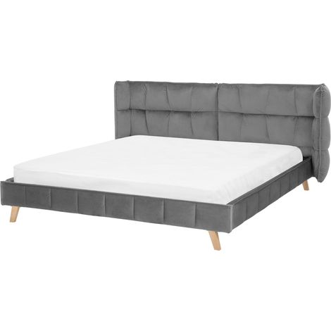 Cama tapizada en terciopelo gris con patas de madera clara 180 x 200 cm somier con listones cabecero con alas ajustables Senlis